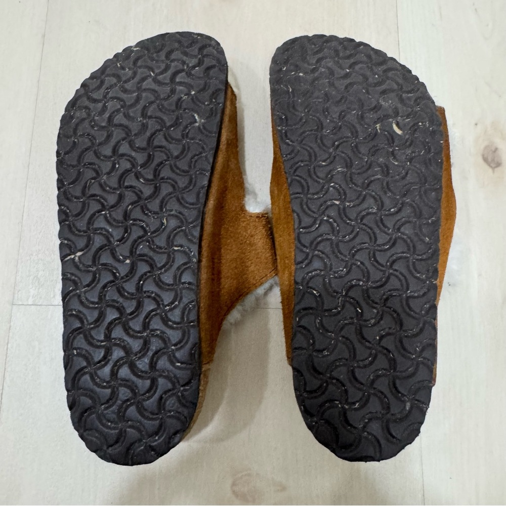 Kids' Birkenstock® Arizona Shearling Sandals Size 33 = Kids 2-2.5 - Picture 10 of 14